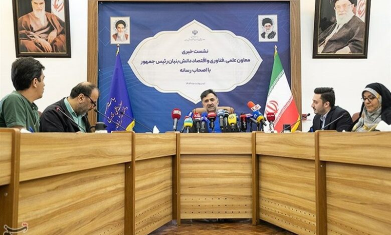 دهقانی: ارز ترجیحی به واردات تجهیزات پزشکی قطعاً اشتباه است
