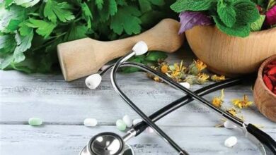 دلایل عدم توسعه طب سنتی/ لزوم ساماندهی عطاری‌ها