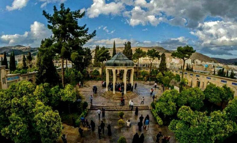 با ۵ میلیون تومان راهی شیراز شوید / قیمت تور زمینی شیراز + جدول
