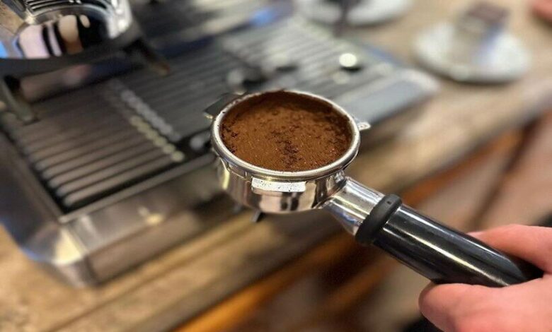 چرا قهوه برای برخی خواب‌آور است؟