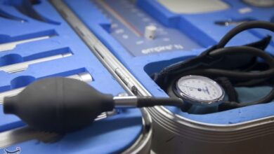 شهروندان مراقب خرید لوازم آرایشی و تجهیزات پزشکی تقلبی باشند