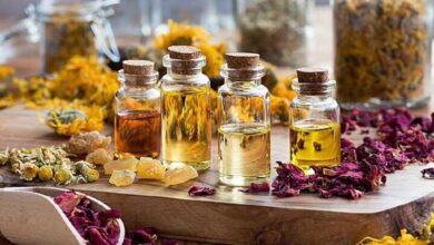 هیچ عرق گیاهی مصرف نکنید. شاید در آن متانول ، فلزات سنگین و سموم مختلف