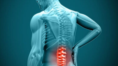 نگاه کنید به | چه کسی می گوید نخاع فقط با جراحی قابل درمان است؟