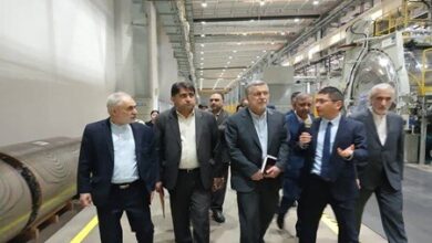 وزیر بهداشت را به کارخانه پیشرفته تجهیزات پزشکی در چین مراجعه کنید. تأکید بر لزوم نوسازی تجهیزات پزشکی کشور