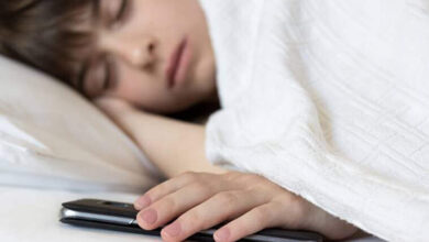 نور آبی تلفن شما چه کاری انجام می دهد