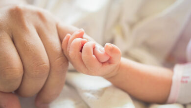 دانشگاه علوم پزشکی و خدمات درمانی شیراز | 15 مرحله عملی برای جلوگیری از افسردگی پس از زایمان