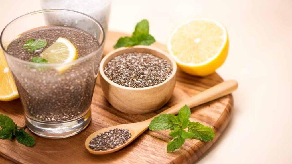 خواص بذر چیا: 16 خاصیت جادویی+نحوه استفاده از دانه های چیا برای لاغری