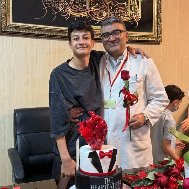 قلبی که در سینه دیگری هل داد. هنگامی که توسط یک میراث خانوادگی اهدا می شود
