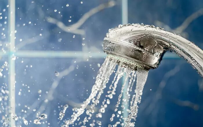 بهترین زمان برای دوش گرفتن ؛ صبح یا شب؟