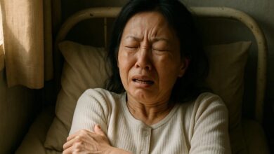 نحوه استفاده از ضد آفتاب برای این زن مشکل داشت