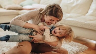 چرا این باعث خندیدن می شود؟