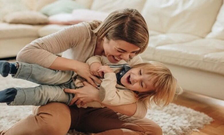 چرا این باعث خندیدن می شود؟