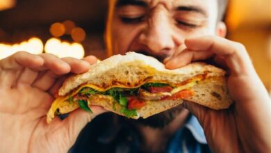 سیستم ایمنی بدن انسان مانند دشمنان به نظر می رسد