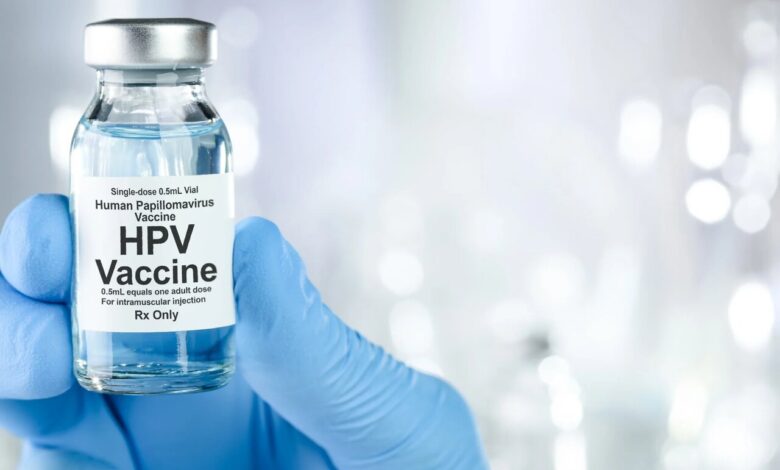 آیا انتقال ویروس HPV از استخر واقعی است؟/ چه زمانی بهترین سن تزریق واکسن است؟