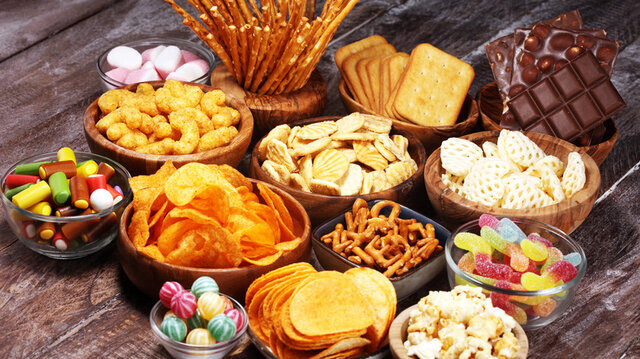 ۱ از مواد غذایی و نوشیدنی هایی که باید از آنها جلوگیری شود