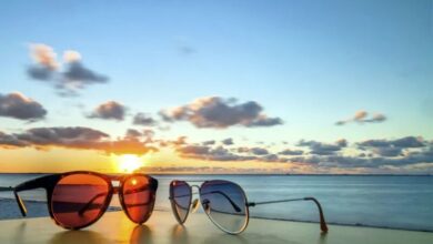 چگونه قطبش عینک آفتابی را شناسایی کنیم؟
