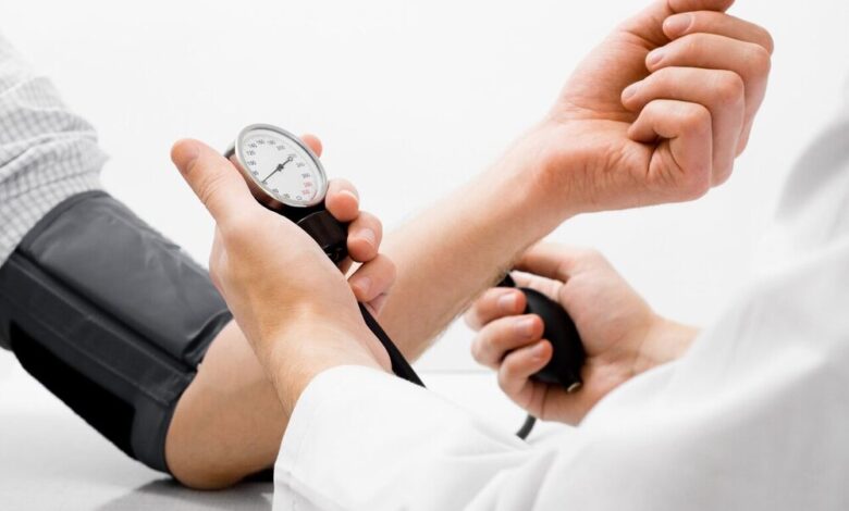 علائم هشدار فشار خون بالا چیست؟