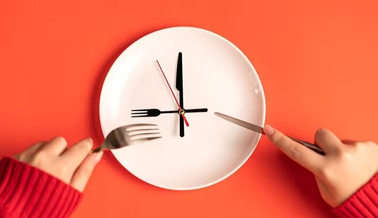 چه موقع باید شام بخوریم تا چربی نرود؟