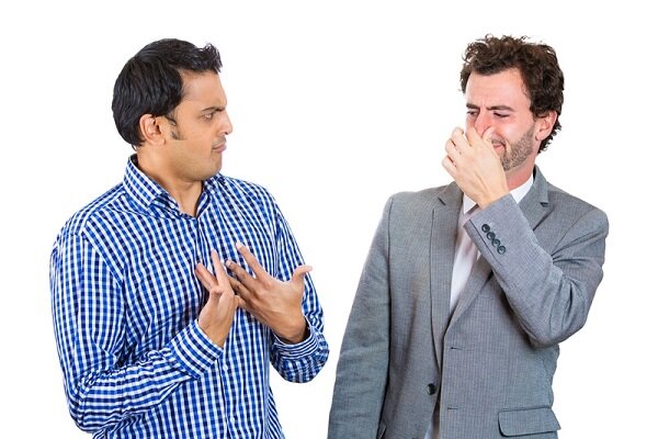 این غذاها باعث می شود بدن بوی بدی بدهد!