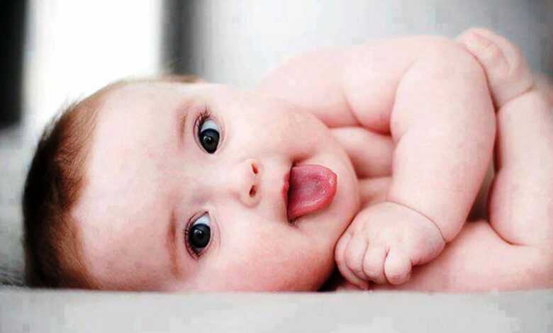 حتی آب برای کودک تا 6 ماه ممنوع است