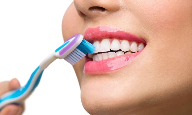 آیا باید بعد از هر وعده غذایی مسواک بزنیم؟
