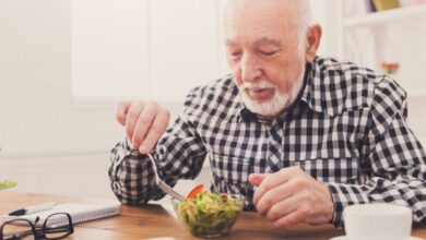 تغذیه هوشمند ؛ کلید سلامتی ، صلح و شادی در پیری