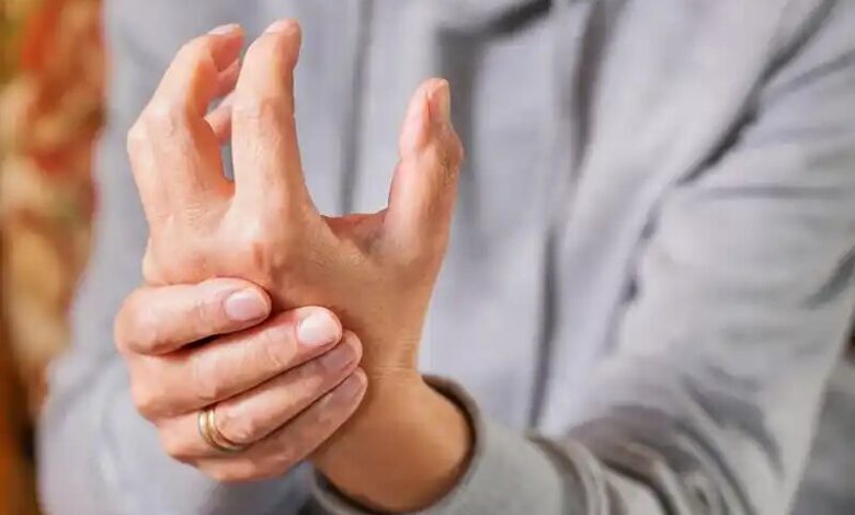 دستها -در دستان/ بیماران چه کاری انجام می دهند؟