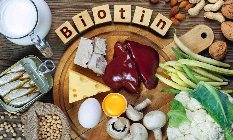 غذاهای بیوتین: 12 ماده مغذی مؤثر سرشار از ویتامین B