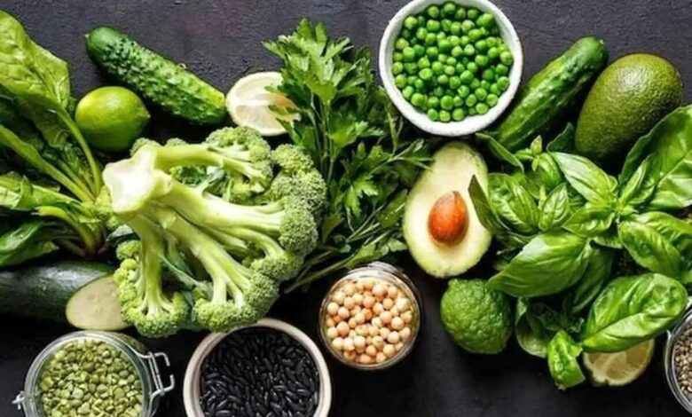 آیا خوردن سبزیجات خام بیش از حد به سلامتی آسیب می رساند؟