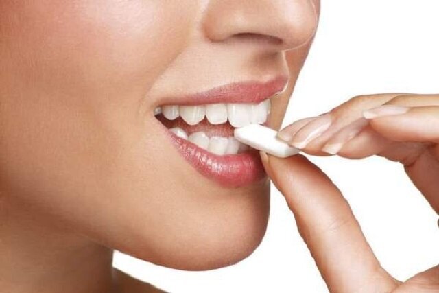 مزایای جالب آدامس برای این گروه از زنان