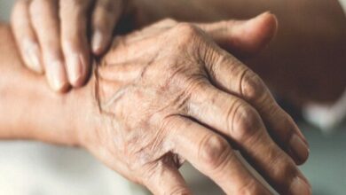 مکمل های مفید برای بهبود پارکینسون - آژانس خبری Mehr | اخبار ایرانی و جهانی