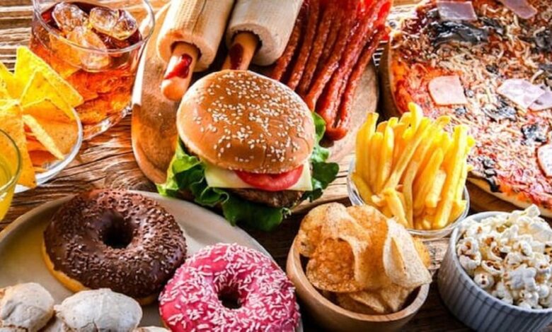 کدام غذاها خطر ابتلا به سرطان روده بزرگ را افزایش می دهند؟