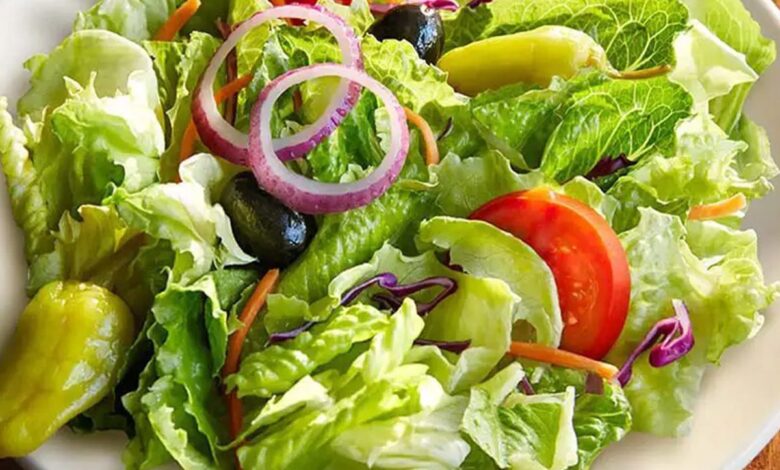چه زمانی بهترین زمان برای خوردن سالاد است؟