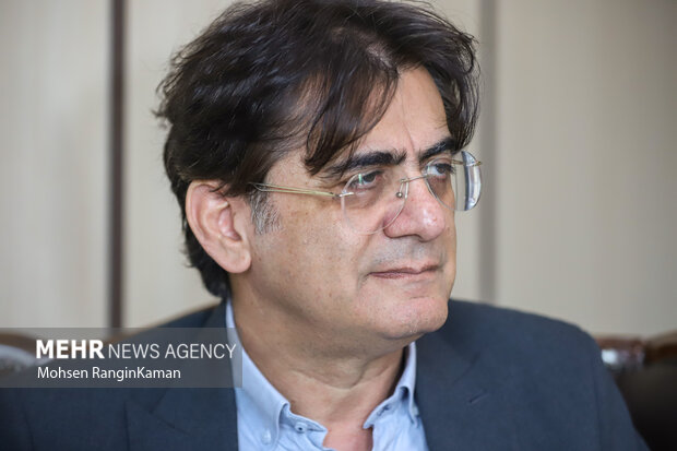 یزدانی: پزشکی فقط یک امتیاز نیست. افسردگی مقیم یک هشدار جدی است