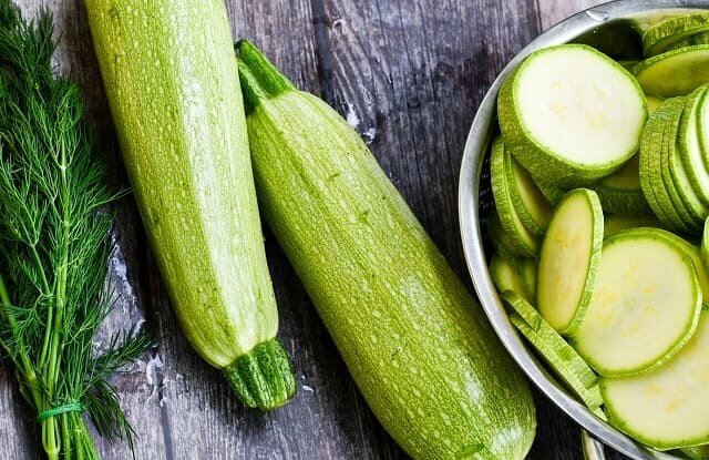 یک غذای کم کالری برای تسکین نفخ و یبوست
