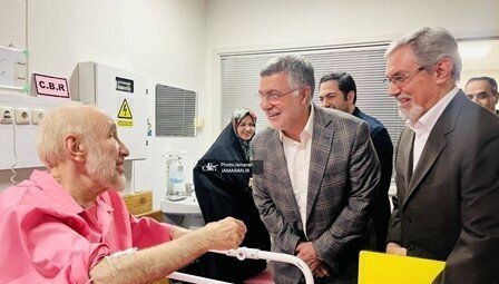 توسط سید محمد خاتامی/ عکس به دکتر ظفرگندی مراجعه کنید