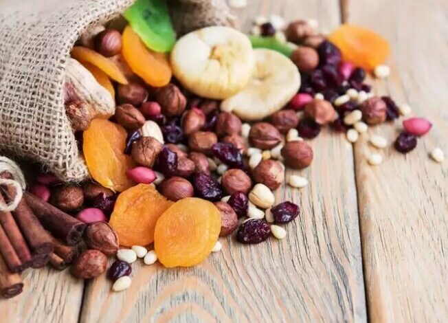 مزایای مصرف تعداد انگشت شماری از آجیل روزانه چیست؟
