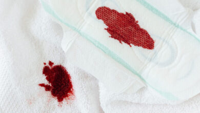 رنگ آمیزی و خونریزی کم علائم بارداری