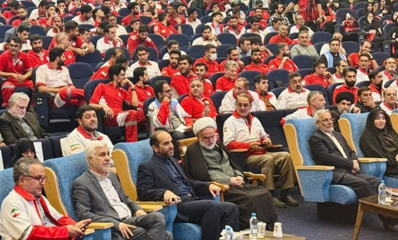 آیین روز جهانی بشردوستی و پاسداشت شهدای هلال احمر برگزار شد