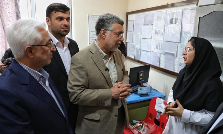 وزیر بهداشت: برخی همکارانم در جنگ 12 روزه سه شبانهروز بیوقفه خدمت کردند