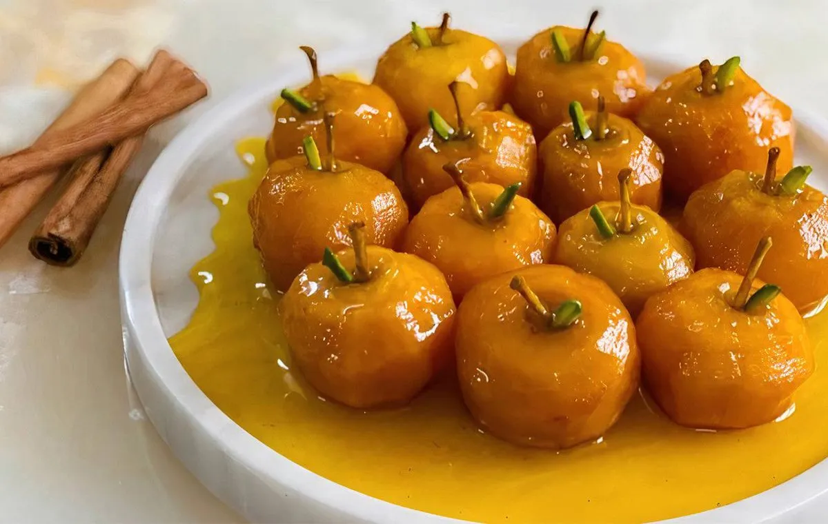 نحوه ساخت آب گل رز مربای سیب ، زرد و قرمز