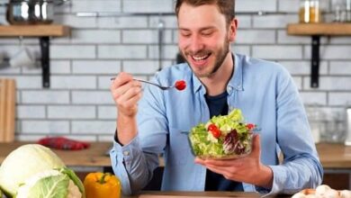 مردان برای خواندن ؛ آنچه در یخچال شما وجود دارد ، آینده شما را می سازد!