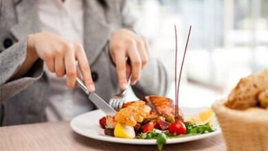 کمتر از 5 دقیقه وعده های غذایی بخورید ، چگونه هنگام غذا خوردن کند؟