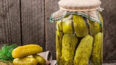 آیا لایه سفید روی خیار فله خطرناک است؟