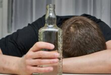 مسمومیت با الکل؛ کوری و مرگ در یک جرعه!