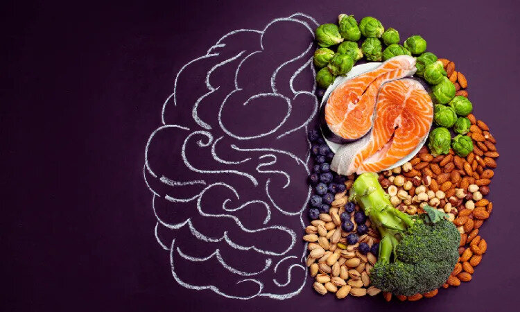 غذاهای مفید برای تقویت حافظه و تمرکز را بشناسید