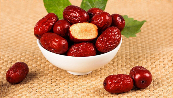 خواص عناب برای سلامتی; درمان طبیعی فشار خون، تقویت سیستم ایمنی و بهبود خواب