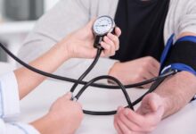 علائم فشار خون بالا و خطرات آن چیست؟