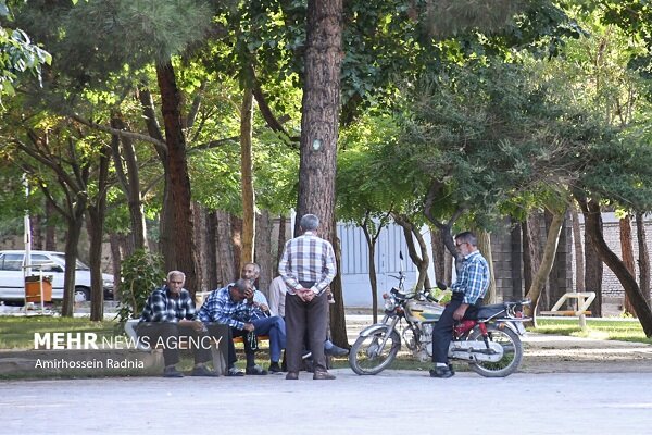 انتقاد از عدم تمدید بیمه تکمیلی درمان بازنشستگان - خبرگزاری مهر ایران و جهان