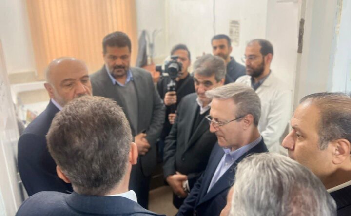 وزیر کار از درمانگاه تامین اجتماعی گرمسار بازدید کرد